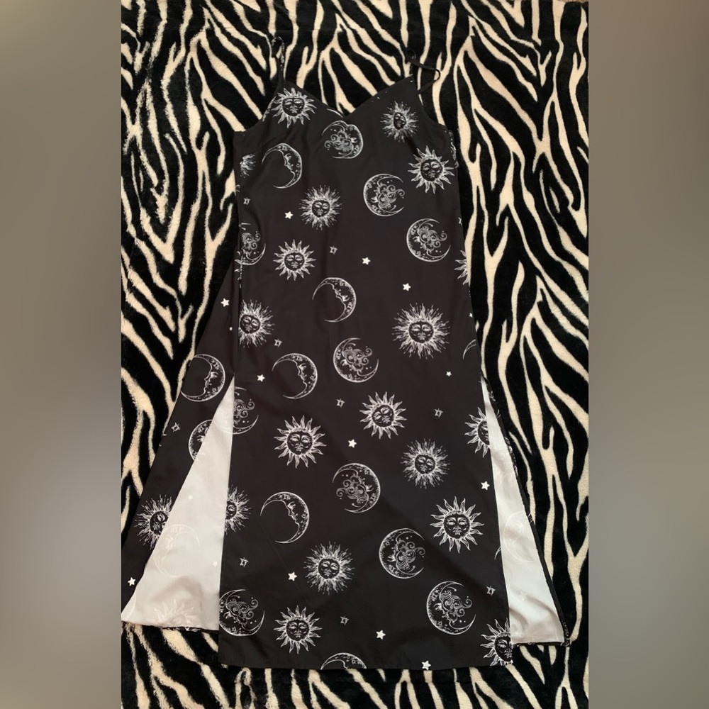 long black loose dress with sun and moon print